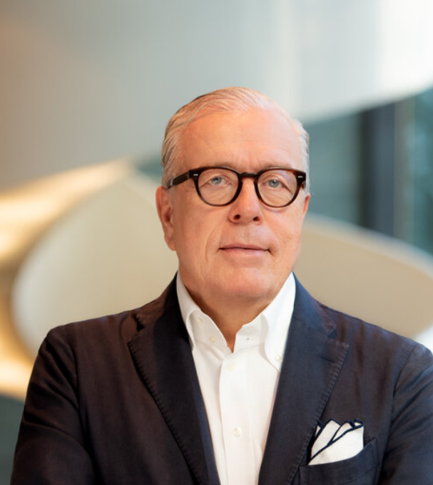 Dr. Klaus Reinhardt